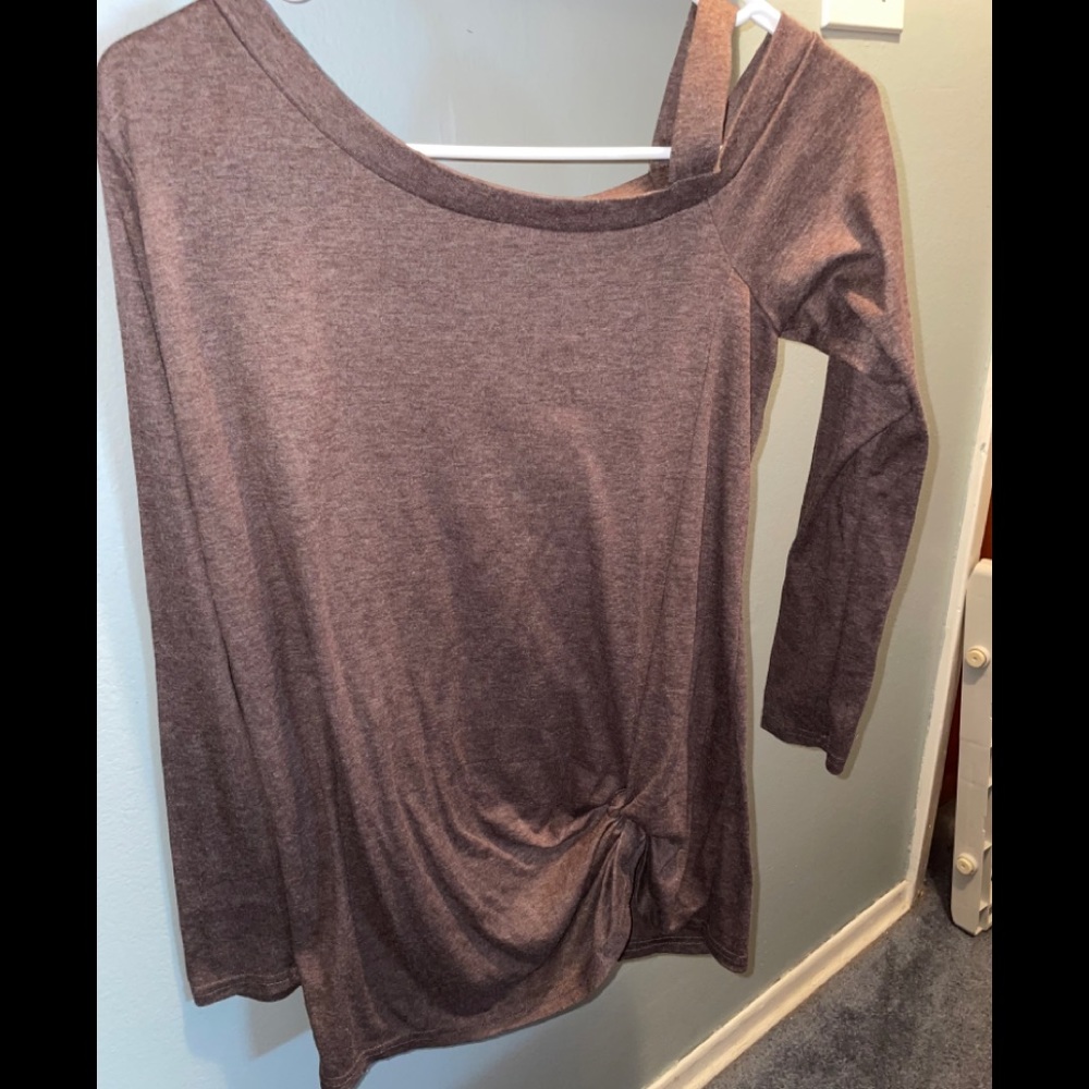 Long sleeve off shoulder shirt